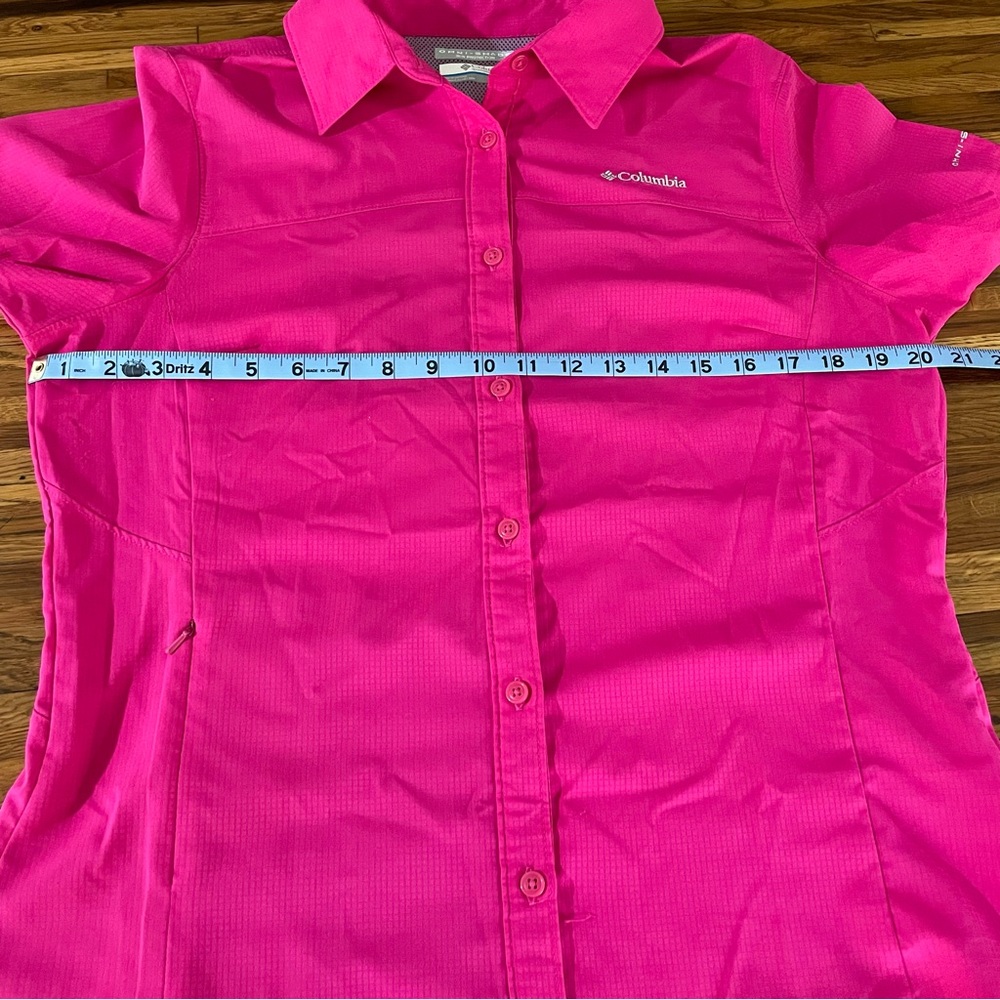 Columbia Omni-Shade Women's Fuchsia Short Sleeve Button Down Shirt Size Medium - Picture 10 of 11